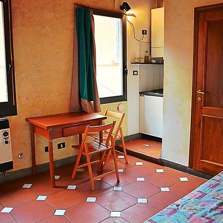 Alessandro'S Small Apartment Florencia Exterior foto