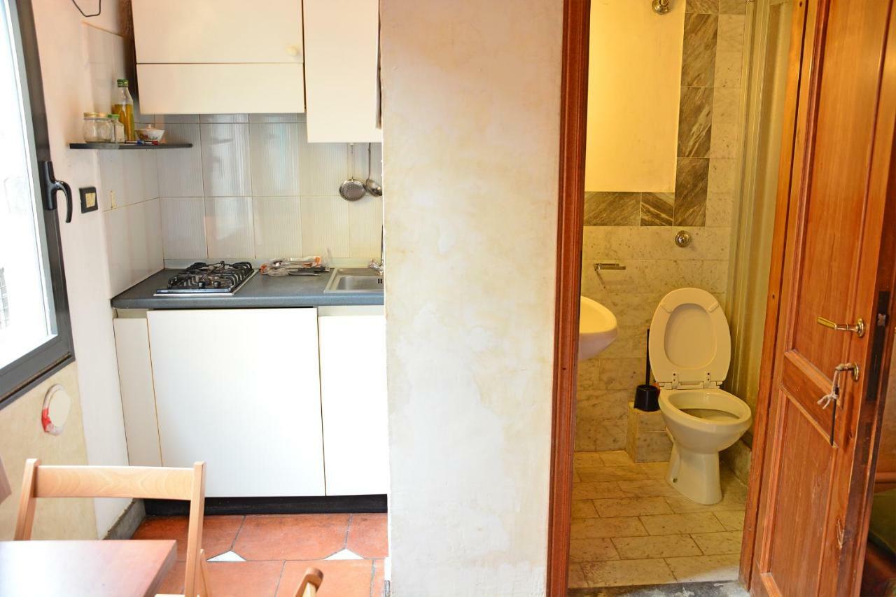 Alessandro'S Small Apartment Florencia Exterior foto